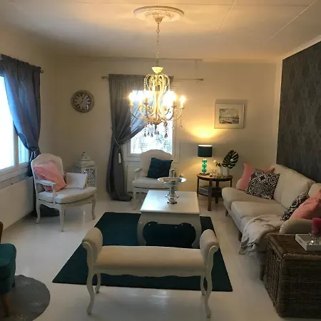 Moderni Talo Tornion Keskustassa Villa Tornio