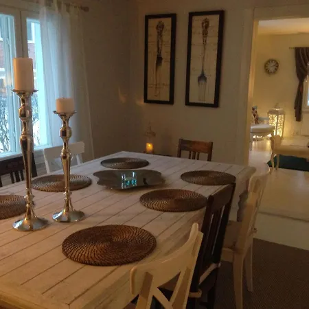 Villa Moderni Talo Tornion Keskustassa