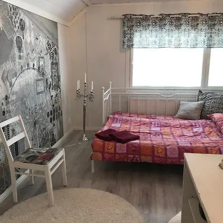 Moderni Talo Tornion Keskustassa *