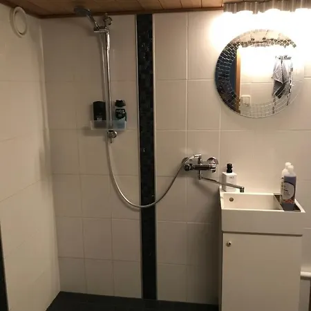 Villa Moderni Talo Tornion Keskustassa Tornio