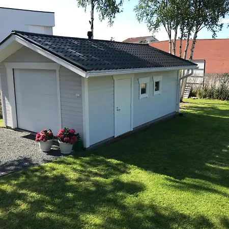 Moderni Talo Tornion Keskustassa *