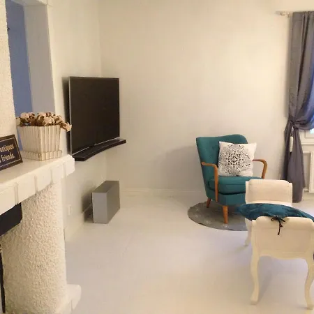 Moderni Talo Tornion Keskustassa