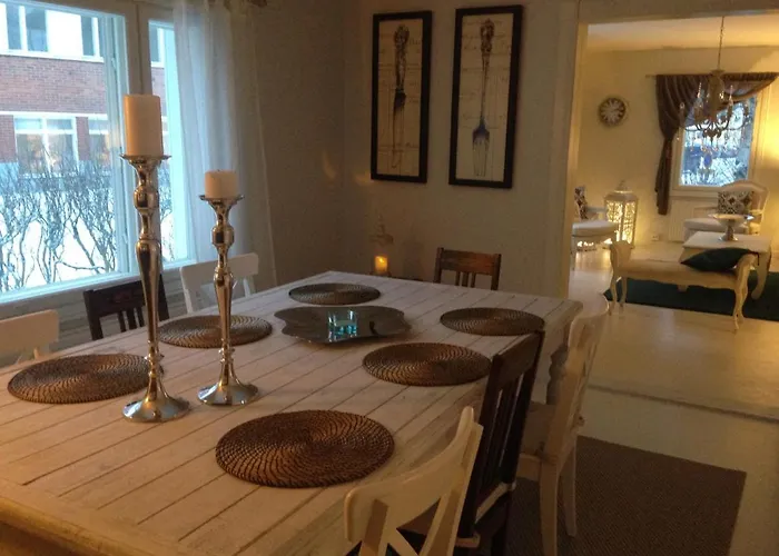 Βίλα Moderni Talo Tornion Keskustassa